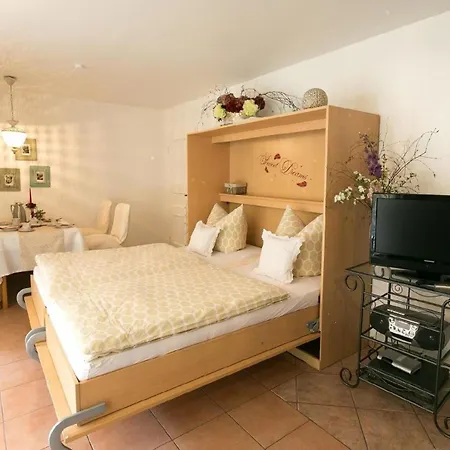 Holiday home In Mit Schoener Terrasse